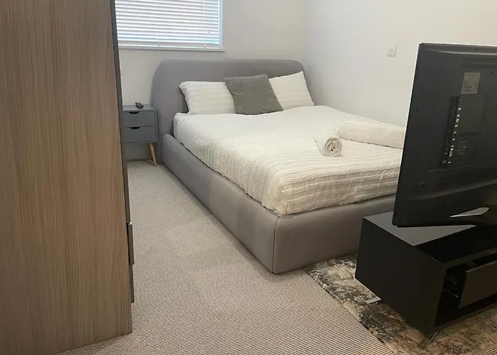 City Life Apartment